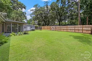 610 Beauregard St, Savannah, GA 31405 - Photo 16