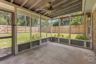 610 Beauregard St, Savannah, GA 31405 - Photo 14