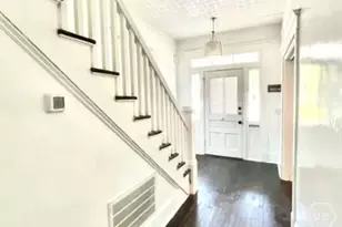 637 E 39th St, Savannah, GA 31401 - Photo 2