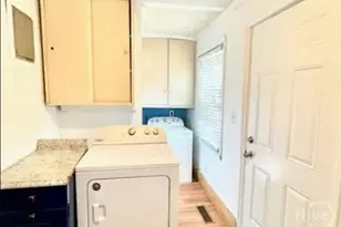637 E 39th St, Savannah, GA 31401 - Photo 14