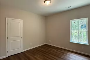 1300 Kentucky St, Darien, GA 31305 - Photo 22