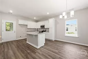 1300 Kentucky St, Darien, GA 31305 - Photo 4