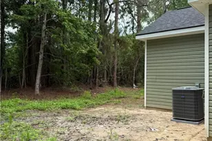 1300 Kentucky St, Darien, GA 31305 - Photo 42