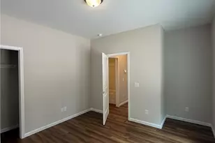 1300 Kentucky St, Darien, GA 31305 - Photo 6