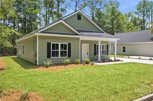 1300 Kentucky St, Darien, GA 31305 - Photo 2