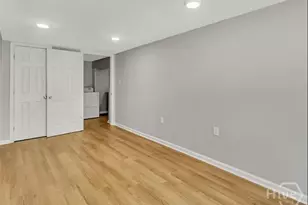 916 E 35th St, Savannah, GA 31401 - Photo 6