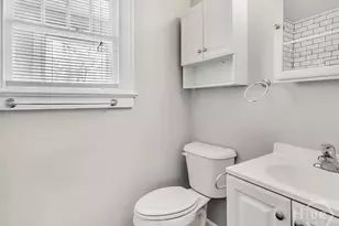 916 E 35th St, Savannah, GA 31401 - Photo 24