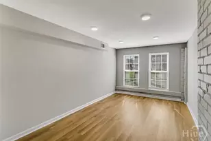 916 E 35th St, Savannah, GA 31401 - Photo 8
