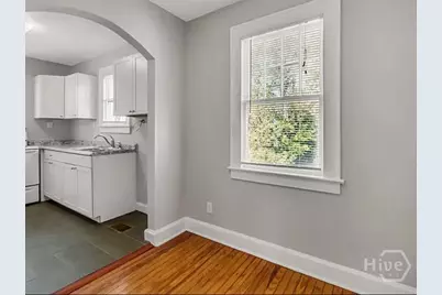 916 E 35th Street, Savannah, GA 31401 - Photo 12