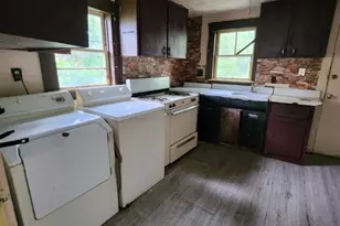 908 Bowden St, Savannah, GA 31415 - Photo 6