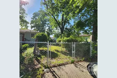 908 Bowden Street, Savannah, GA 31415 - Photo 12
