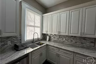 306 W 42nd St, Savannah, GA 31401 - Photo 18