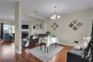 1404 Evergreen Trl, Hinesville, GA 31313 - Photo 10