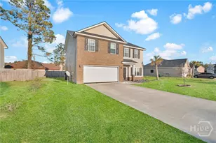 1404 Evergreen Trl, Hinesville, GA 31313 - Photo 2