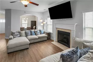 328 Coconut Dr, Bloomingdale, GA 31302 - Photo 10