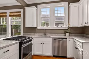 312 E 48th St, Savannah, GA 31405 - Photo 14