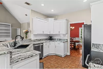 9027 Oakfield Drive, Statesboro, GA 30461 - Photo 14