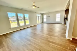 127 Snowbell Ct, Savannah, GA 31419 - Photo 6