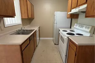 26 Chatham St, Savannah, GA 31406 - Photo 8