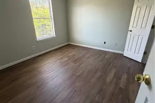 26 Chatham St, Savannah, GA 31406 - Photo 12