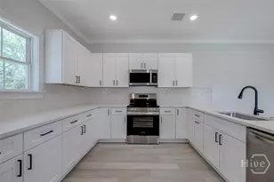 1615 Le Grand St, Savannah, GA 31401 - Photo 12