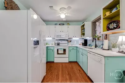 817 1st Street #E-2, Tybee Island, GA 31328 - Photo 14