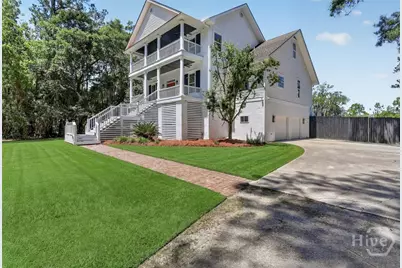 447 Sterling Woods Drive, Richmond Hill, GA 31324 - Photo 2