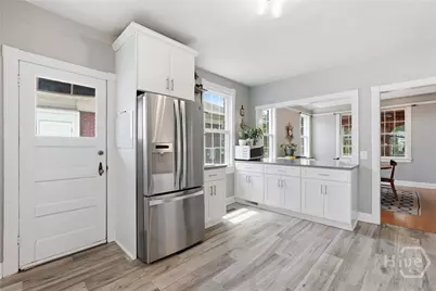 326 E 53rd Street, Savannah, GA 31405 - Photo 14