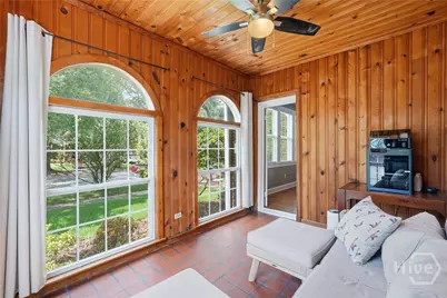 326 E 53rd Street, Savannah, GA 31405 - Photo 8