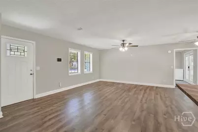 700 Thornwood Way, Hinesville, GA 31313 - Photo 10