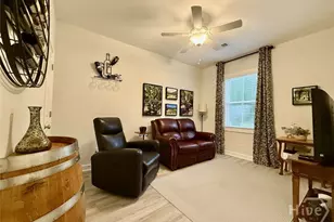 127 Waterside Ln, Pooler, GA 31322 - Photo 4