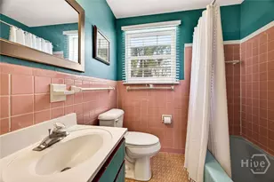 219 E Point Dr, Savannah, GA 31410 - Photo 18