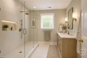 219 E Point Dr, Savannah, GA 31410 - Photo 28