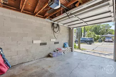 801 E 37th Street, Savannah, GA 31401 - Photo 28