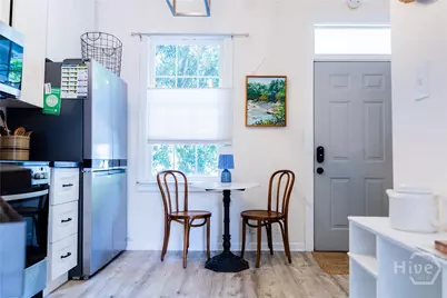 524 E Charlton Street, Savannah, GA 31401 - Photo 6