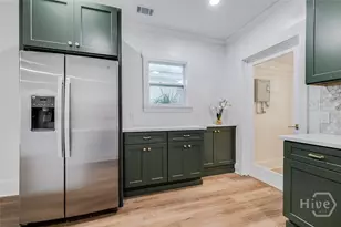 1018 Seiler Ave, Savannah, GA 31401 - Photo 18