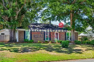 494 Osprey Dr, Richmond Hill, GA 31324 - Photo 2