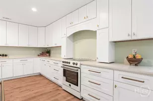 27 Pine Dr, Savannah, GA 31405 - Photo 10