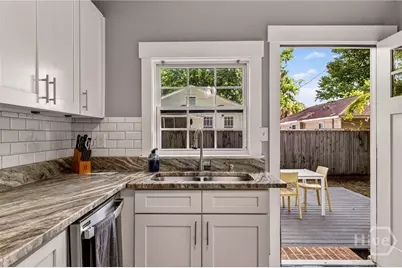 710 E 38th Street, Savannah, GA 31401 - Photo 6
