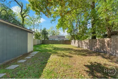 1229 E 40th Street, Savannah, GA 31404 - Photo 12