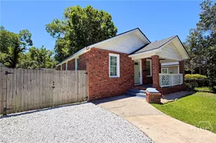 1229 E 40th St, Savannah, GA 31404 - Photo 2