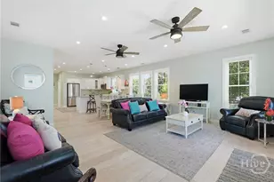 10 13th Pl, Tybee Island, GA 31328 - Photo 4