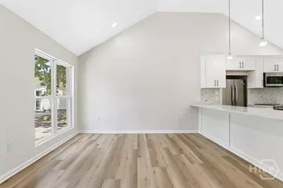 2020 Cowan Avenue, Savannah, GA 31405 - Photo 8