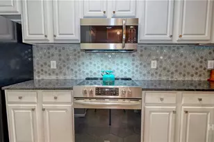 9102 Walden Park Dr, Savannah, GA 31410 - Photo 6