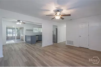 216 Holiday Circle, Savannah, GA 31419 - Photo 4