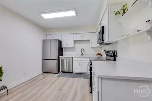 1348 Whitfield Park Dr, Savannah, GA - Photo 8
