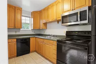 317 Oxford Dr, Savannah, GA 31405 - Photo 10