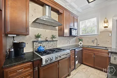 535 E 44th Street, Savannah, GA 31405 - Photo 16