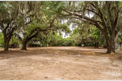 1610 Ribaut, Port Royal, SC 29935 - Photo 10