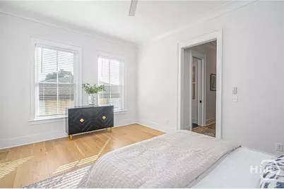 216 W 43rd Street, Savannah, GA 31401 - Photo 14